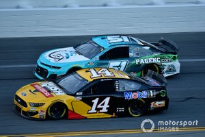 Clint Bowyer, Stewart-Haas Racing, Ford Mustang Rush / Mobil 1