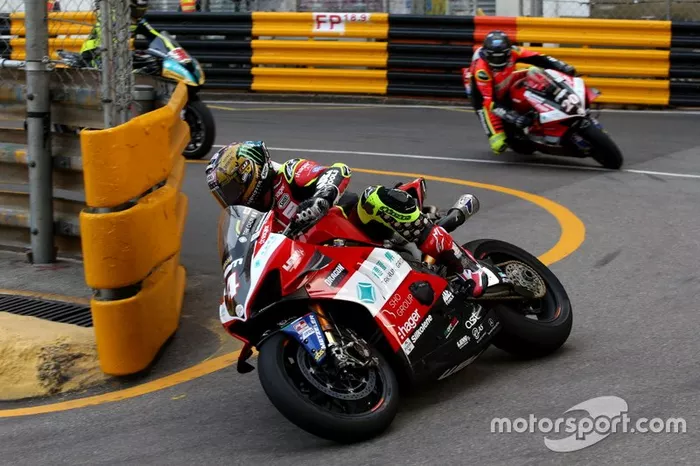 John McGuinness, Tak Chun Group by PBM Ducati Ducati V4 Panigale