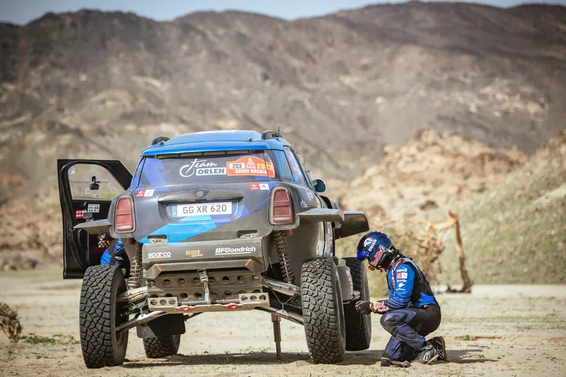 #203 X-Raid Mini JCW Team Mini: Jakub Przygonski, Armand Monleón