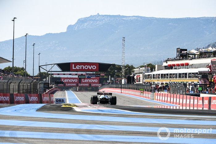 George Russell, Mercedes W13