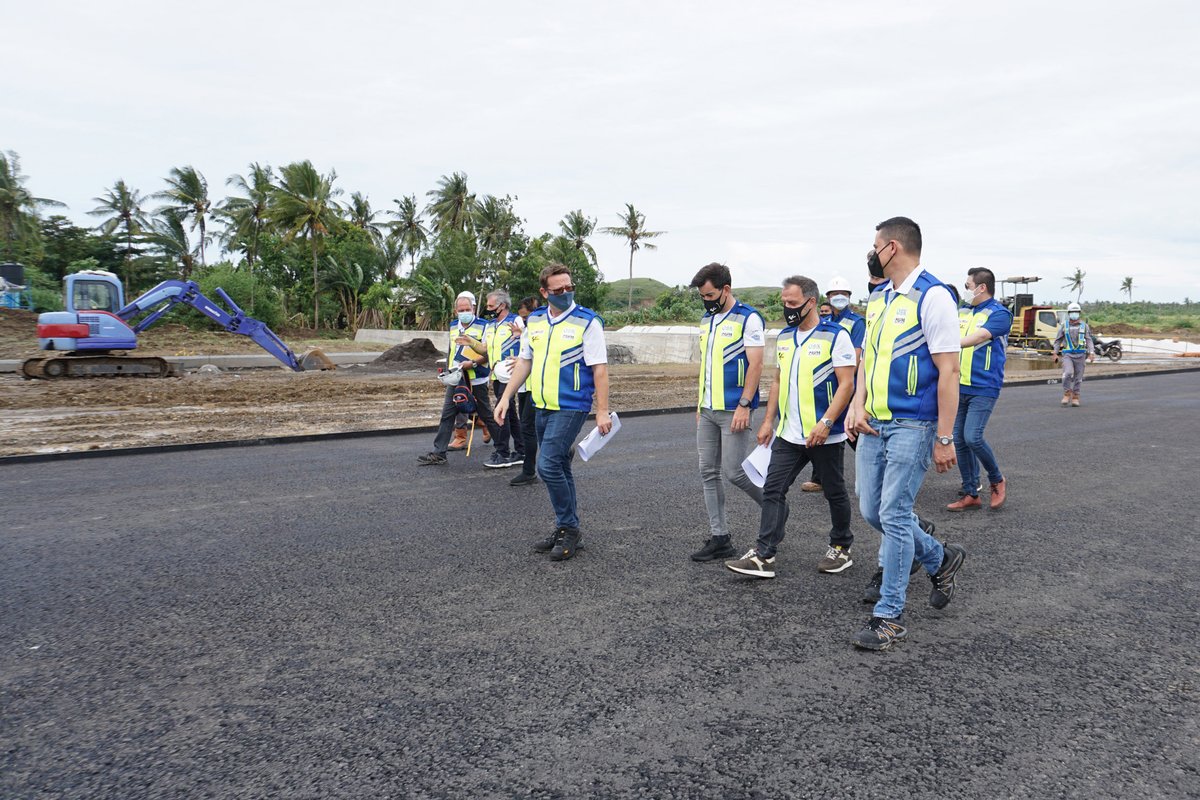 FIM dan Dorna Sports saat kunjungan ke Sirkuit Mandalika.