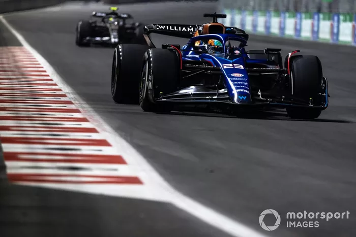 Alex Albon, Williams FW45 
