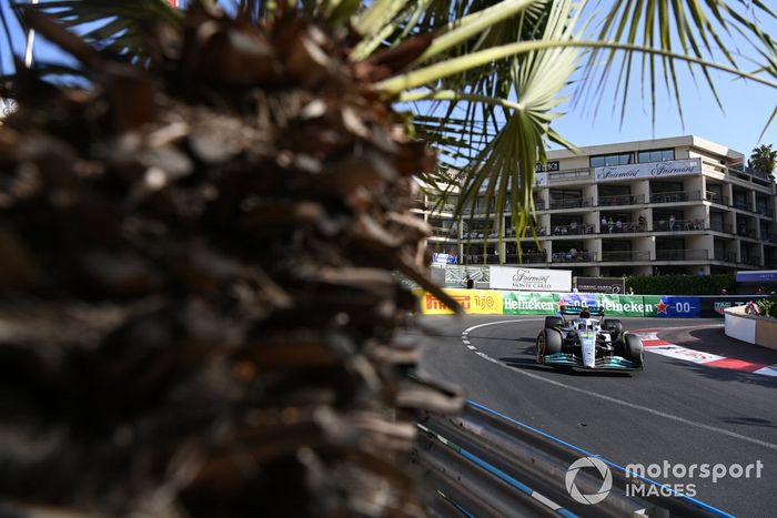 Lewis Hamilton, Mercedes W13