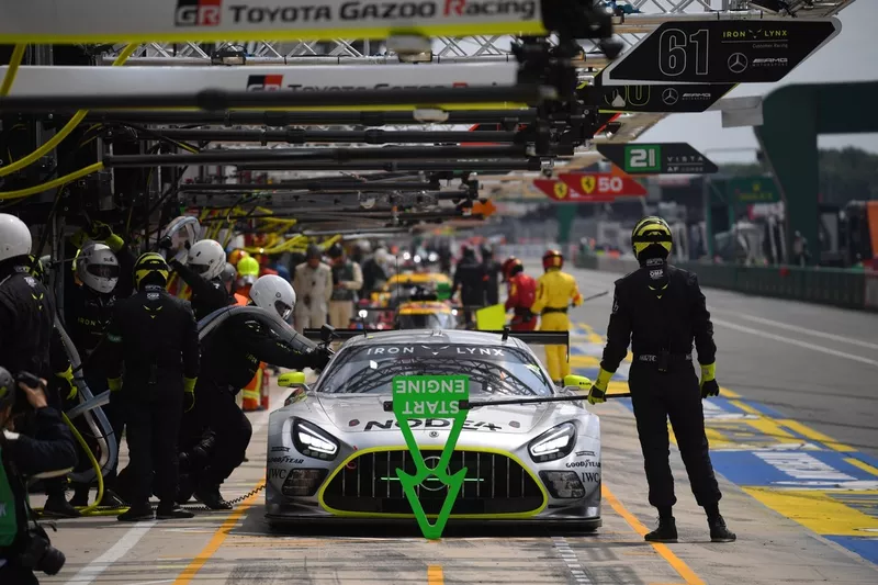 #60 Iron Lynx Mercedes-AMG LMGT3: Andrew Gilbert, Lorcan Hanafin, Fran Rueda