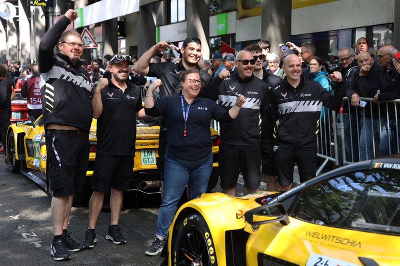 TF Sport Corvette team members