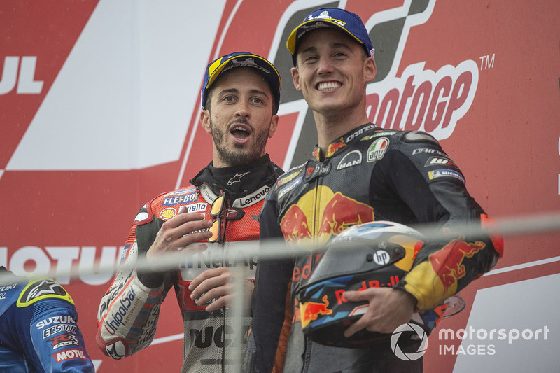 Подіум: переможець гонки Андреа Довіціозо, Ducati Team, третє місце Пол Еспаргаро, Red Bull KTM Factory Racing