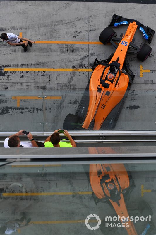 Карлос Сайнс, McLaren MCL33