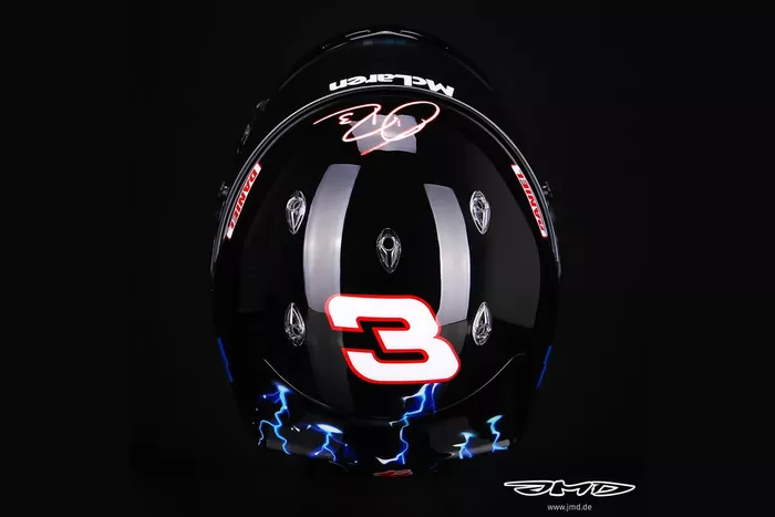 Casco especial de Daniel Ricciardo, McLaren para el GP de Estados Unidos 