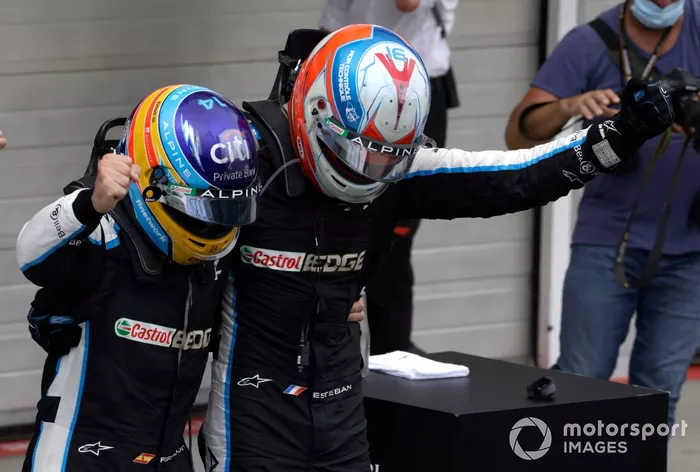 Esteban Ocon, Alpine F1, 1st position, and Fernando Alonso, Alpine F1, celebrate in Parc Ferme