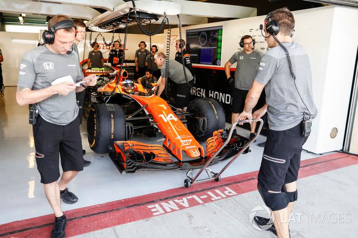 Fernando Alonso, McLaren MCL32