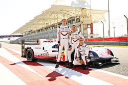 #2 Porsche Team Porsche 919 Hybrid: Timo Bernhard, Earl Bamber, Brendon Hartley