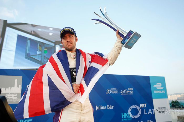 Ganador de la carrera Sam Bird, DS Virgin Racing