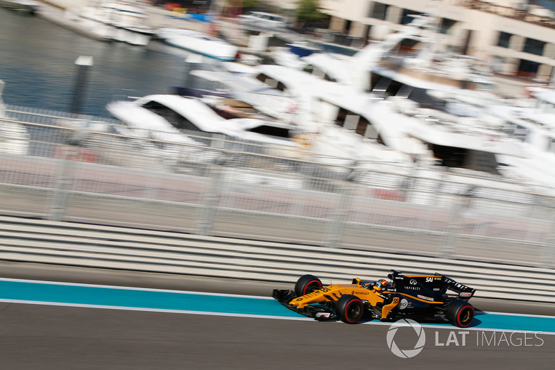 Carlos Sainz Jr., Renault Sport F1 Team RS17