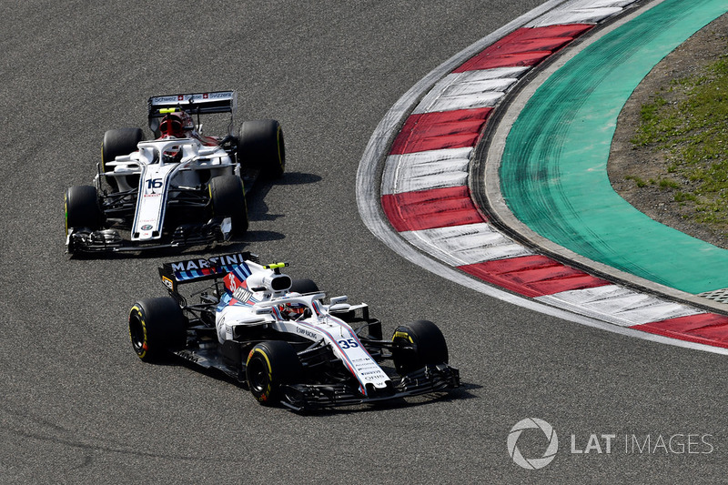 Sergey Sirotkin, Williams FW41 and Charles Leclerc, Sauber C37