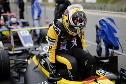 Sacha Fenestraz, Carlin Dallara F317 - Volkswagen