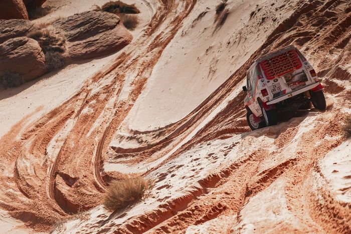 #705 R Team Mitsubishi: Marco Ernesto Leva, Alexia Giugni