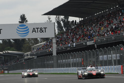 #8 Toyota Gazoo Racing Toyota TS050 Hybrid: Anthony Davidson, Sébastien Buemi, Kazuki Nakajima