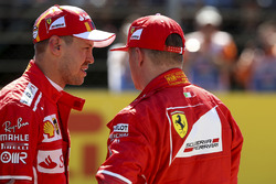 Le poleman Sebastian Vettel, Ferrari, le second Kimi Raikkonen, Ferrari