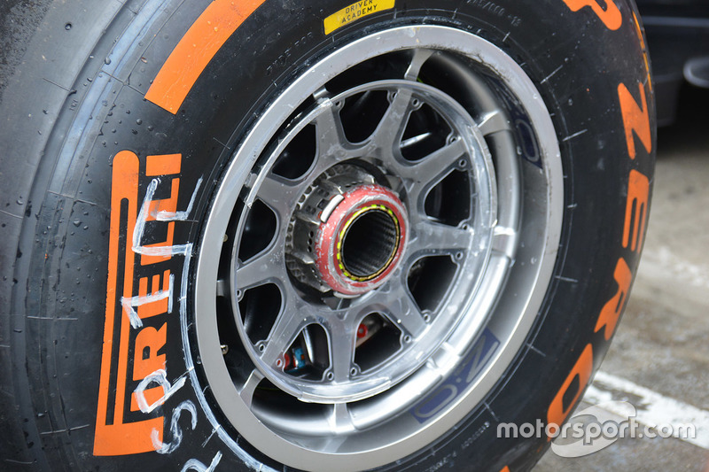 Pirelli dettaglio gomma