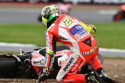 Andrea Iannone, Ducati Team crash