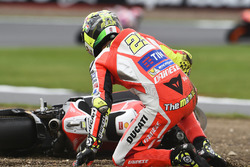 Andrea Iannone, Ducati Team crash