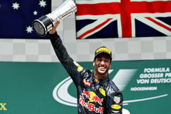 Подіум: друге місце Даніель Ріккардо, Red Bull Racing