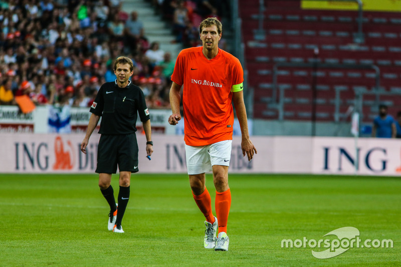 Dirk Nowitzki, NBA player