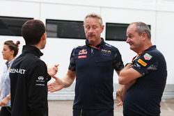 Remi Taffin, Renault Sport F1 technisch directeur motor met Jonathan Wheatley, Red Bull Racing Team