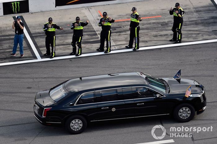 Donald J Trump, el Presidente de Estados Unidos y Grand Marshall para la Daytona 500