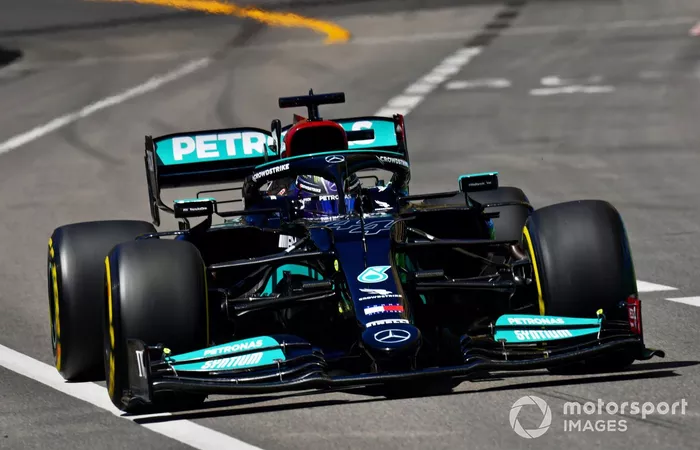Lewis Hamilton, Mercedes W12
