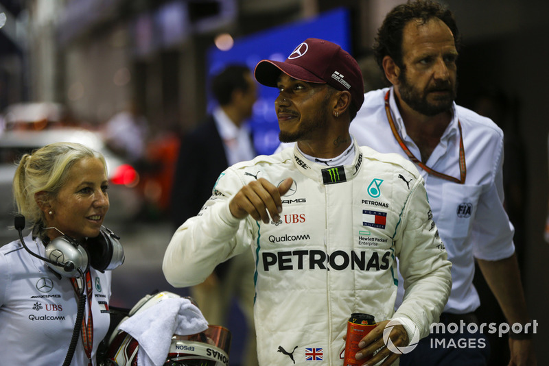 Lewis Hamilton 79. rajtelsősége a Forma-1-ben - F1 2018 - Szingapúri Nagydíj