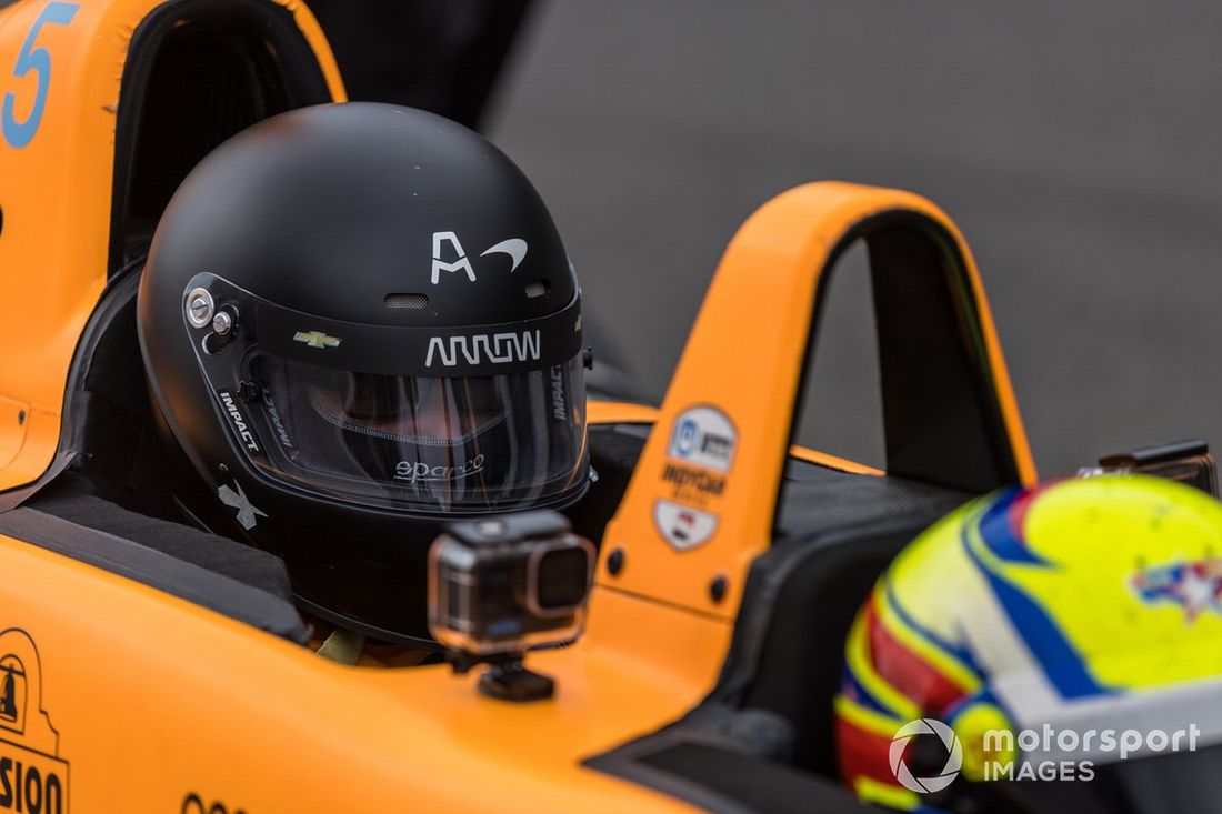 Arrow Paseos de dos plazas para invitados