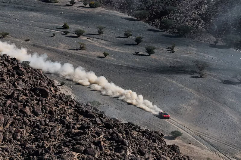 Sebastien Loeb et Fabian Lurquin (Prodrive)