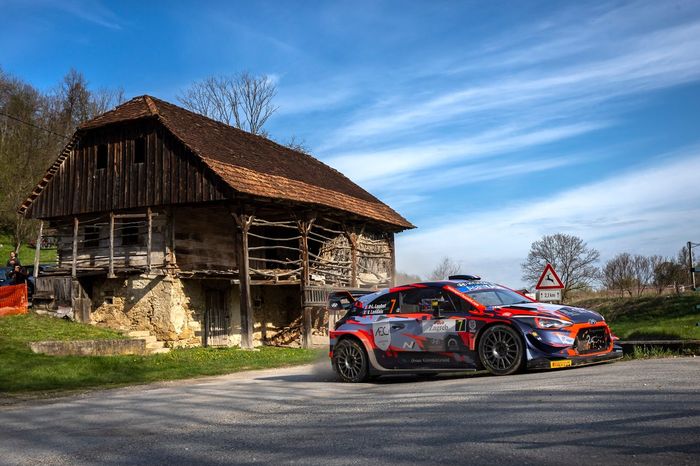 Pierre-Louis Loubet, Vincent Landais, Hyundai 2C Competition Hyundai i20 Coupe WRC