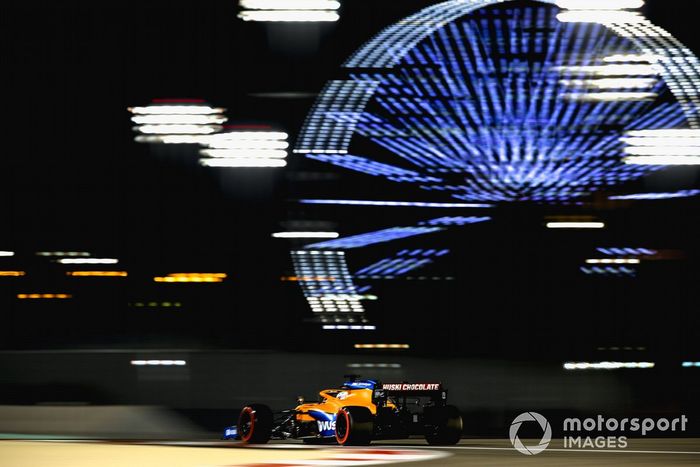 Carlos Sainz Jr., Ferrari SF21
