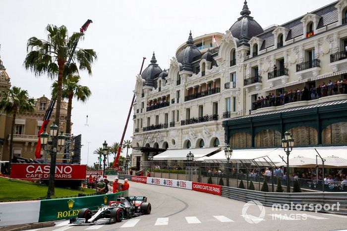 Lewis Hamilton, Mercedes AMG F1 W10