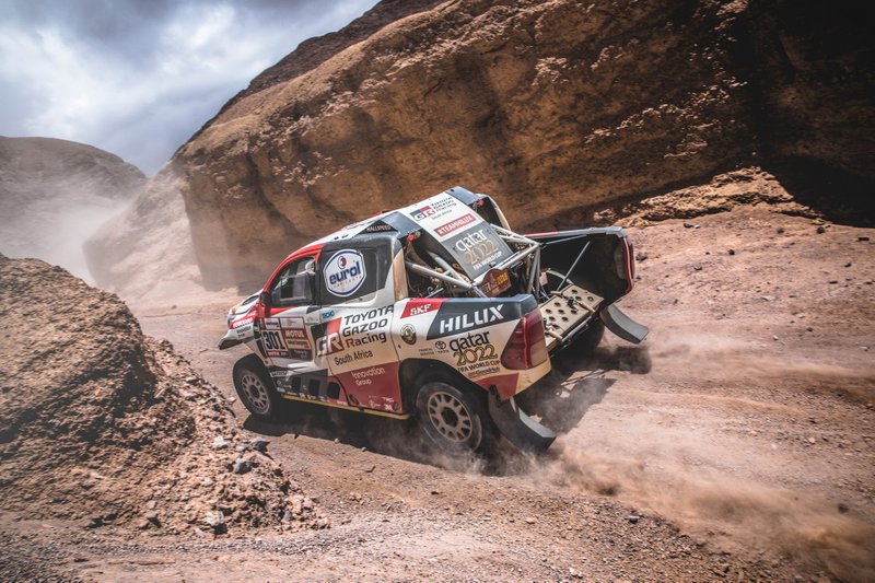 #301 Toyota Gazoo Racing Toyota Hilux: Нассель Аль-Аттія, Маттьйо Бомель