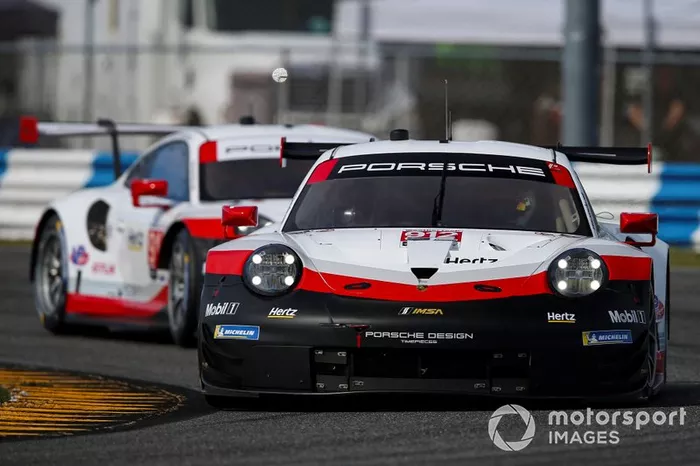 #912 Porsche GT Team Porsche 911 RSR, GTLM: Mathieu Jaminet, Earl Bamber
