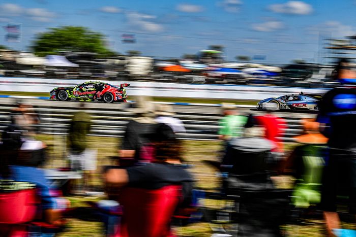 #14 Vasser Sullivan Racing Lexus RC F GT3: Ben Barnicoat, Aaron Telitz, Kyle Kirkwood, Jose Maria Lopez