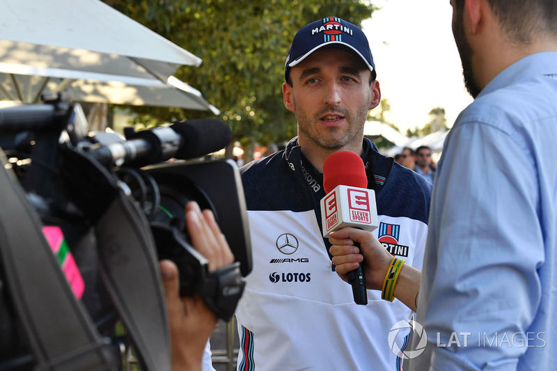 Robert Kubica, Williams talks with the media