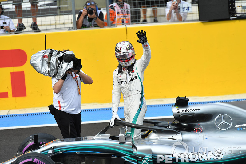 Pole sitter Lewis Hamilton, Mercedes-AMG F1 W09 celebrates in parc ferme