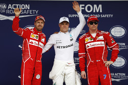 Pole pozisyonu galibi Valtteri Bottas, Mercedes AMG F1, 2. Sebastian Vettel, Ferrari, 3. Kimi Raikko