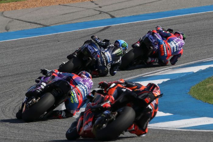 Алекс Ринс, Yamaha Factory Racing