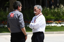 Guenther Steiner con Chase Carey