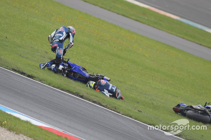 Crash von Federico Caricasulo, GRT Yamaha Official WorldSSP Team, Lucas Mahias, GRT Yamaha Official 