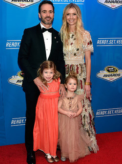 NASCAR-Champion Jimmie Johnson, Hendrick Motorsports, Chevrolet, mit seiner Frau Chandra und den Kin