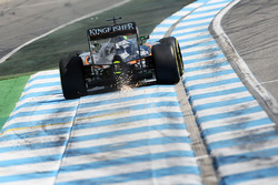Искры из-под машины Нико Хюлькенберга, Sahara Force India F1 VJM09