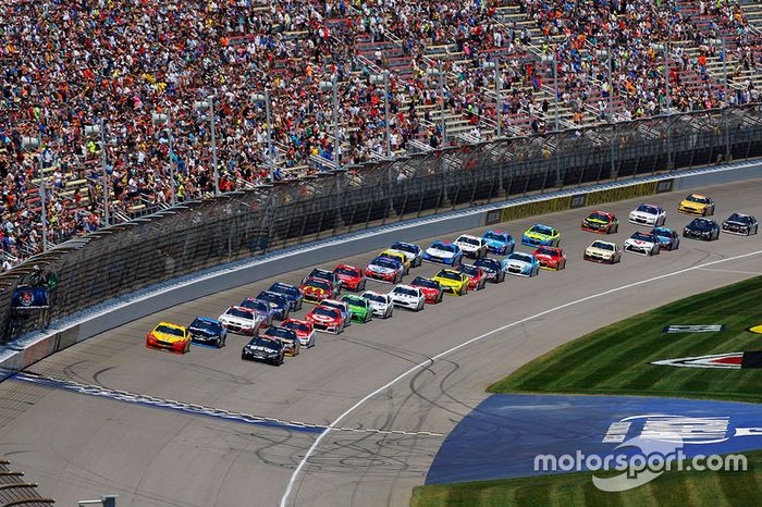 Inicio: Joey Logano, Team Penske Ford líder