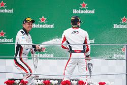 Podium: Nyck de Vries, ART Grand Prix; Alexander Albon, ART Grand Prix