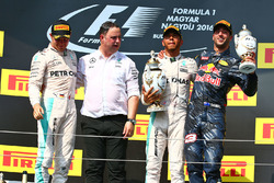 Podium: winner Lewis Hamilton, Mercedes AMG F1 Team, second place Nico Rosberg, Mercedes AMG F1 Team